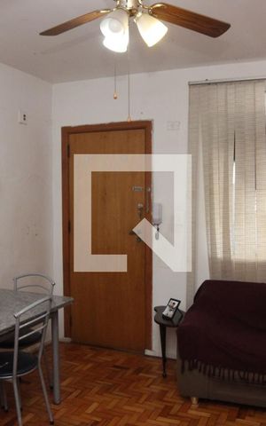 Apartamento à venda com 61m², 1 quarto e sem vagaSala