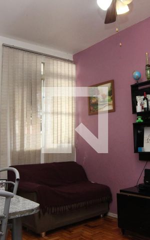 Apartamento à venda com 61m², 1 quarto e sem vagaSala