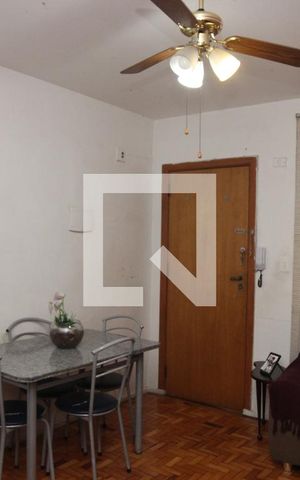 Apartamento à venda com 61m², 1 quarto e sem vagaSala