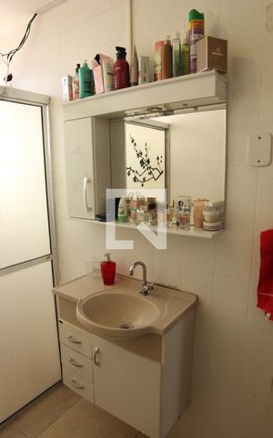 Apartamento à venda com 61m², 1 quarto e sem vagaBanheiro