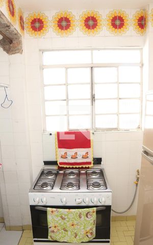 Apartamento à venda com 61m², 1 quarto e sem vagaCozinha