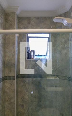 Apartamento para alugar com 210m², 3 quartos e 2 vagasBanheiro2