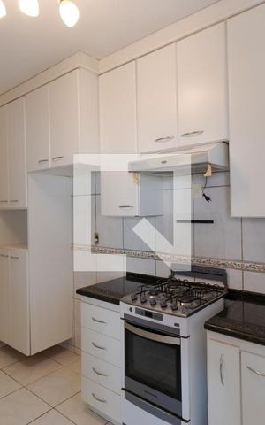 Casa à venda com 180m², 3 quartos e 4 vagas Casa à venda com 180m², 3 quartos e 4 vagasCozinha