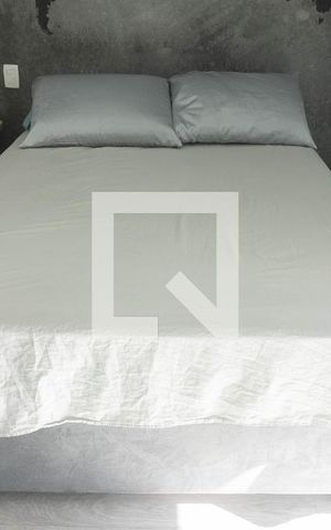 Studio para alugar com 25m², 1 quarto e sem vaga Studio para alugar com 25m², 1 quarto e sem vagaStudio