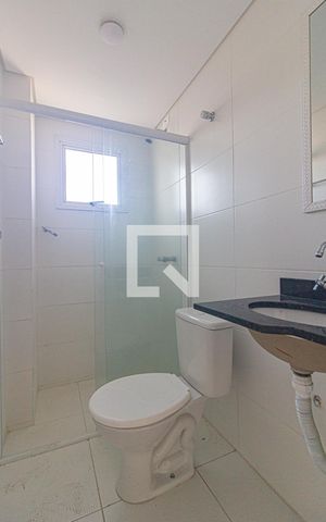 Apartamento à venda com 57m², 2 quartos e sem vaga Apartamento à venda com 57m², 2 quartos e sem vagaBanheiro