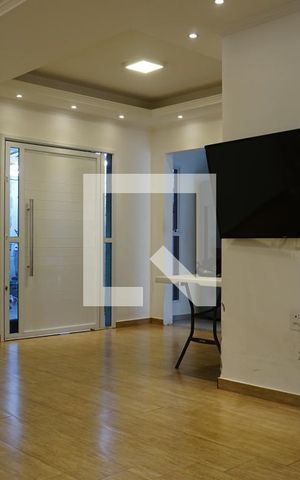 Casa à venda com 110m², 3 quartos e 2 vagasSala