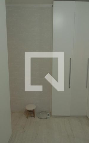 Casa de condomínio à venda com 165m², 3 quartos e 2 vagasCloset da suíte