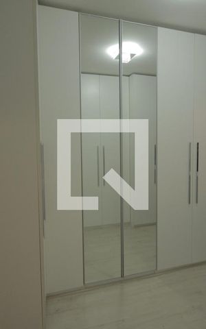 Casa de condomínio à venda com 165m², 3 quartos e 2 vagasCloset da suíte