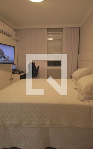 Casa de condomínio à venda com 165m², 3 quartos e 2 vagasSuíte