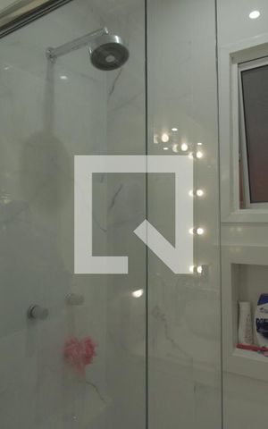 Casa de condomínio à venda com 165m², 3 quartos e 2 vagasBanheiro da Suíte