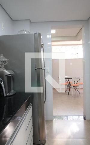 Apartamento à venda com 140m², 3 quartos e 2 vagasCozinha