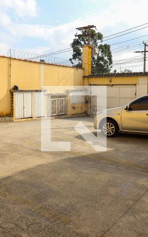 Casa à venda com 110m², 3 quartos e 1 vaga Casa à venda com 110m², 3 quartos e 1 vagaGaragem condomínio