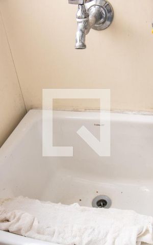 Apartamento para alugar com 58m², 2 quartos e 1 vaga Apartamento para alugar com 58m², 2 quartos e 1 vagaÁrea de serviço - detalhe tanque