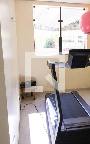 Apartamento para alugar com 58m², 2 quartos e 1 vaga Apartamento para alugar com 58m², 2 quartos e 1 vagaAcademia - detalhe esteira