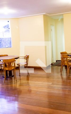 Apartamento para alugar com 58m², 2 quartos e 1 vaga Apartamento para alugar com 58m², 2 quartos e 1 vagaÁrea comum - Salão de festas