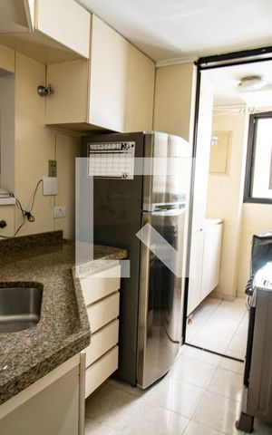 Apartamento para alugar com 58m², 2 quartos e 1 vaga Apartamento para alugar com 58m², 2 quartos e 1 vagaCozinha - detalhe armários