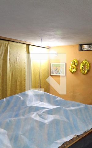 Casa à venda com 230m², 2 quartos e 2 vagasSalão 2