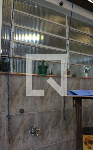 Casa à venda com 230m², 2 quartos e 2 vagasQuintal