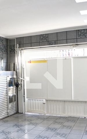 Casa à venda com 230m², 2 quartos e 2 vagasGaragem