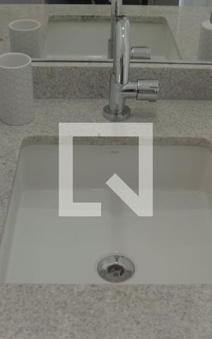 Studio para alugar com 25m², 1 quarto e sem vagaBanheiro - torneira (lado de fora)