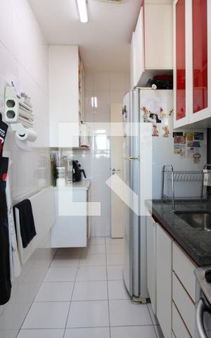 Apartamento à venda com 63m², 2 quartos e 1 vagaCozinha 