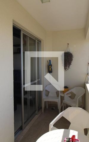 Apartamento à venda com 63m², 2 quartos e 1 vagaVaranda da sala 