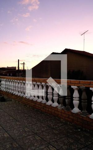 Casa para alugar com 120m², 3 quartos e 1 vagaVista