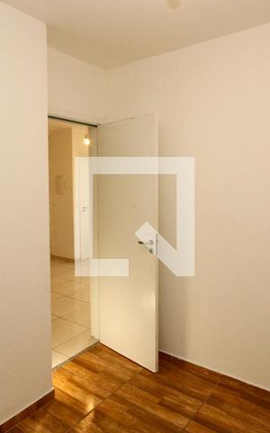 Casa de condomínio à venda com 40m², 2 quartos e sem vaga Casa de condomínio à venda com 40m², 2 quartos e sem vagaQuarto
