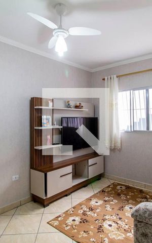 Casa à venda com 200m², 3 quartos e 1 vaga Casa à venda com 200m², 3 quartos e 1 vagaSala