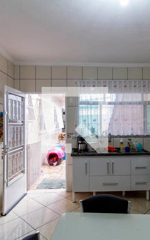 Casa à venda com 200m², 3 quartos e 1 vaga Casa à venda com 200m², 3 quartos e 1 vagaCozinha