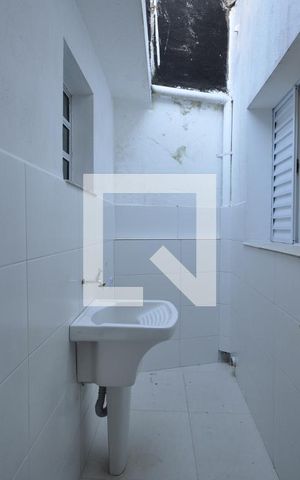 Casa para alugar com 93m², 2 quartos e sem vagaÁrea de Serviço