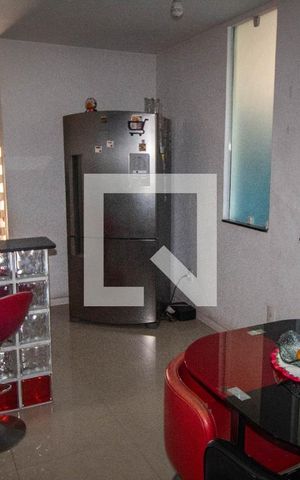 Casa à venda com 180m², 3 quartos e 2 vagas Casa à venda com 180m², 3 quartos e 2 vagasCopa