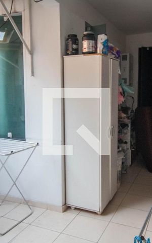 Casa à venda com 180m², 3 quartos e 2 vagas Casa à venda com 180m², 3 quartos e 2 vagasÁrea de Serviço