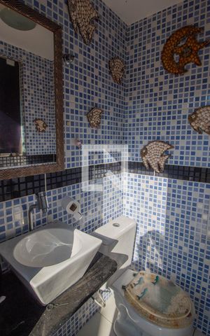 Casa à venda com 180m², 3 quartos e 2 vagas Casa à venda com 180m², 3 quartos e 2 vagasLavabo