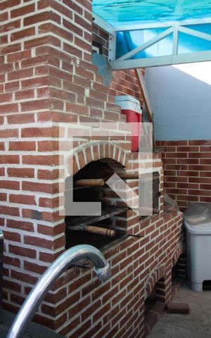 Casa à venda com 180m², 3 quartos e 2 vagas Casa à venda com 180m², 3 quartos e 2 vagasChurrasqueira 1
