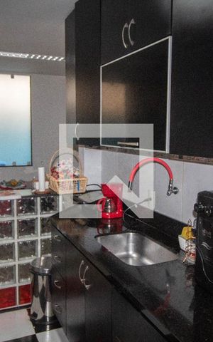 Casa à venda com 180m², 3 quartos e 2 vagas Casa à venda com 180m², 3 quartos e 2 vagasCozinha