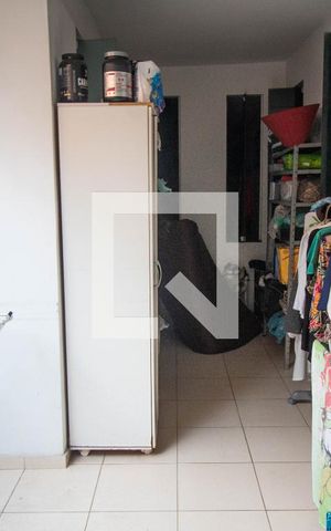 Casa à venda com 180m², 3 quartos e 2 vagas Casa à venda com 180m², 3 quartos e 2 vagasÁrea de Serviço