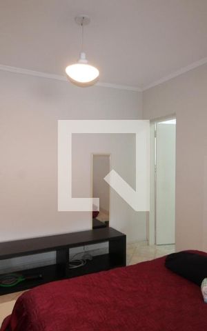 Casa à venda com 200m², 4 quartos e 2 vagasQuarto 2 - Suíte