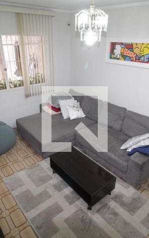 Casa à venda com 200m², 4 quartos e 2 vagasSala  