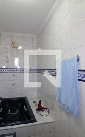 Casa à venda com 200m², 4 quartos e 2 vagasBanheiro da Suíte