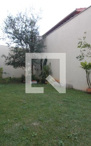 Casa à venda com 200m², 4 quartos e 2 vagasQuintal e Jardim