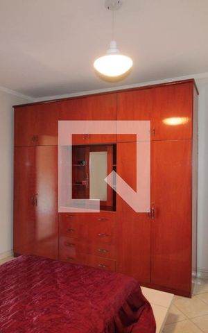 Casa à venda com 200m², 4 quartos e 2 vagasQuarto 2 - Suíte