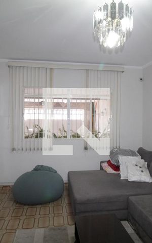Casa à venda com 200m², 4 quartos e 2 vagasSala  
