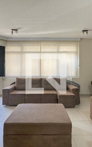Apartamento para alugar com 110m², 3 quartos e 1 vaga Apartamento para alugar com 110m², 3 quartos e 1 vagaSala