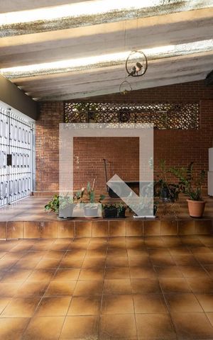 Casa de condomínio à venda com 180m², 3 quartos e 2 vagas Casa de condomínio à venda com 180m², 3 quartos e 2 vagasGaragem