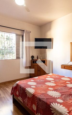 Casa de condomínio à venda com 180m², 3 quartos e 2 vagas Casa de condomínio à venda com 180m², 3 quartos e 2 vagasSuíte