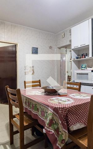 Casa de condomínio à venda com 180m², 3 quartos e 2 vagas Casa de condomínio à venda com 180m², 3 quartos e 2 vagasCozinha