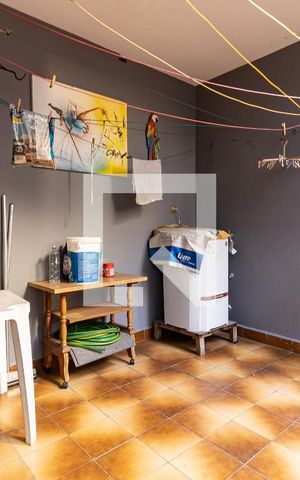 Casa de condomínio à venda com 180m², 3 quartos e 2 vagas Casa de condomínio à venda com 180m², 3 quartos e 2 vagasQuintal