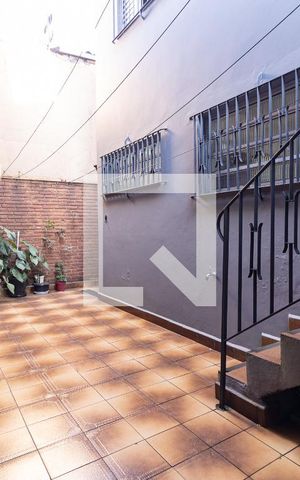 Casa de condomínio à venda com 180m², 3 quartos e 2 vagas Casa de condomínio à venda com 180m², 3 quartos e 2 vagasQuintal
