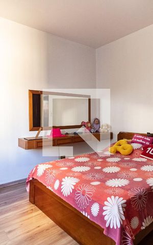 Casa de condomínio à venda com 180m², 3 quartos e 2 vagas Casa de condomínio à venda com 180m², 3 quartos e 2 vagasSuíte